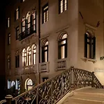 Eight Venezia