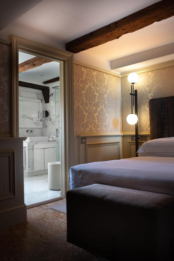Eight Hotel